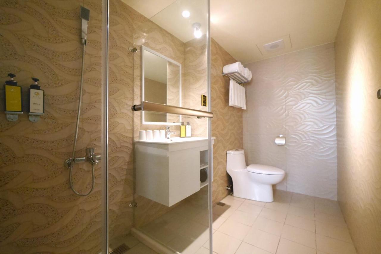 Flora Inn Đài Nam Ngoại thất bức ảnh